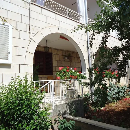 Apartment Apartman Mia