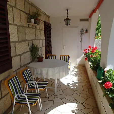 Apartment Apartman Mia